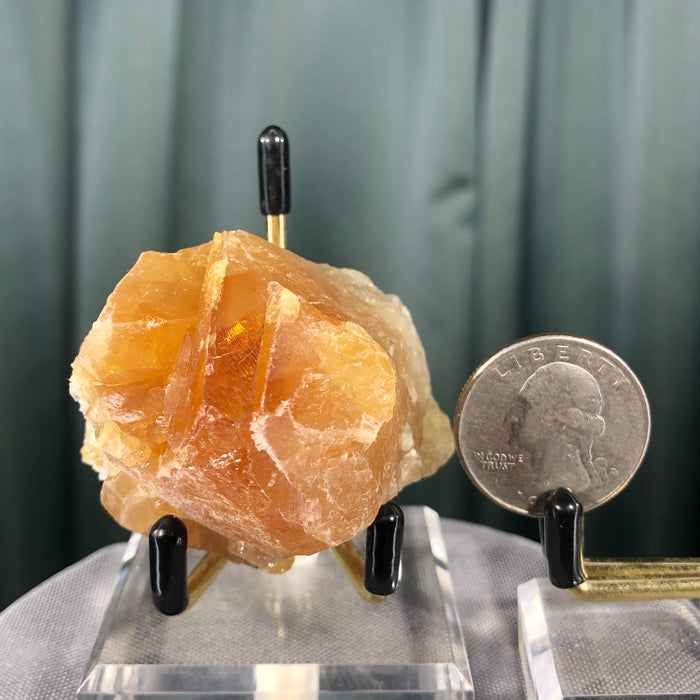 250g 6x5x4cm Orange Scheelite with Silver Muscovite from Mt. Xuebaoding,Sichuan,CHINA