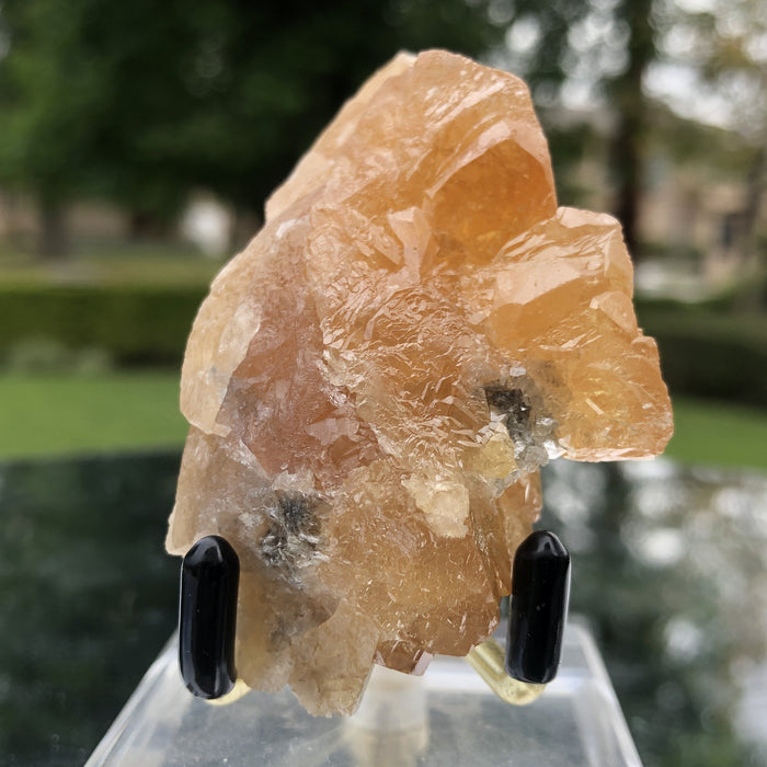 128g 6x3x2cm Orange Scheelite with Silver Muscovite from Mt. Xuebaoding,Sichuan,CHINA - Locco Decor