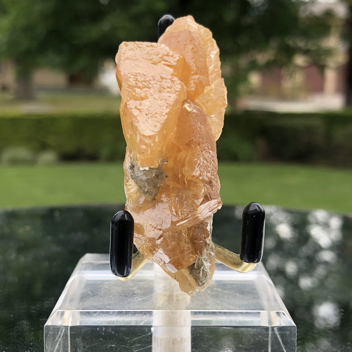 128g 6x3x2cm Orange Scheelite with Silver Muscovite from Mt. Xuebaoding,Sichuan,CHINA - Locco Decor