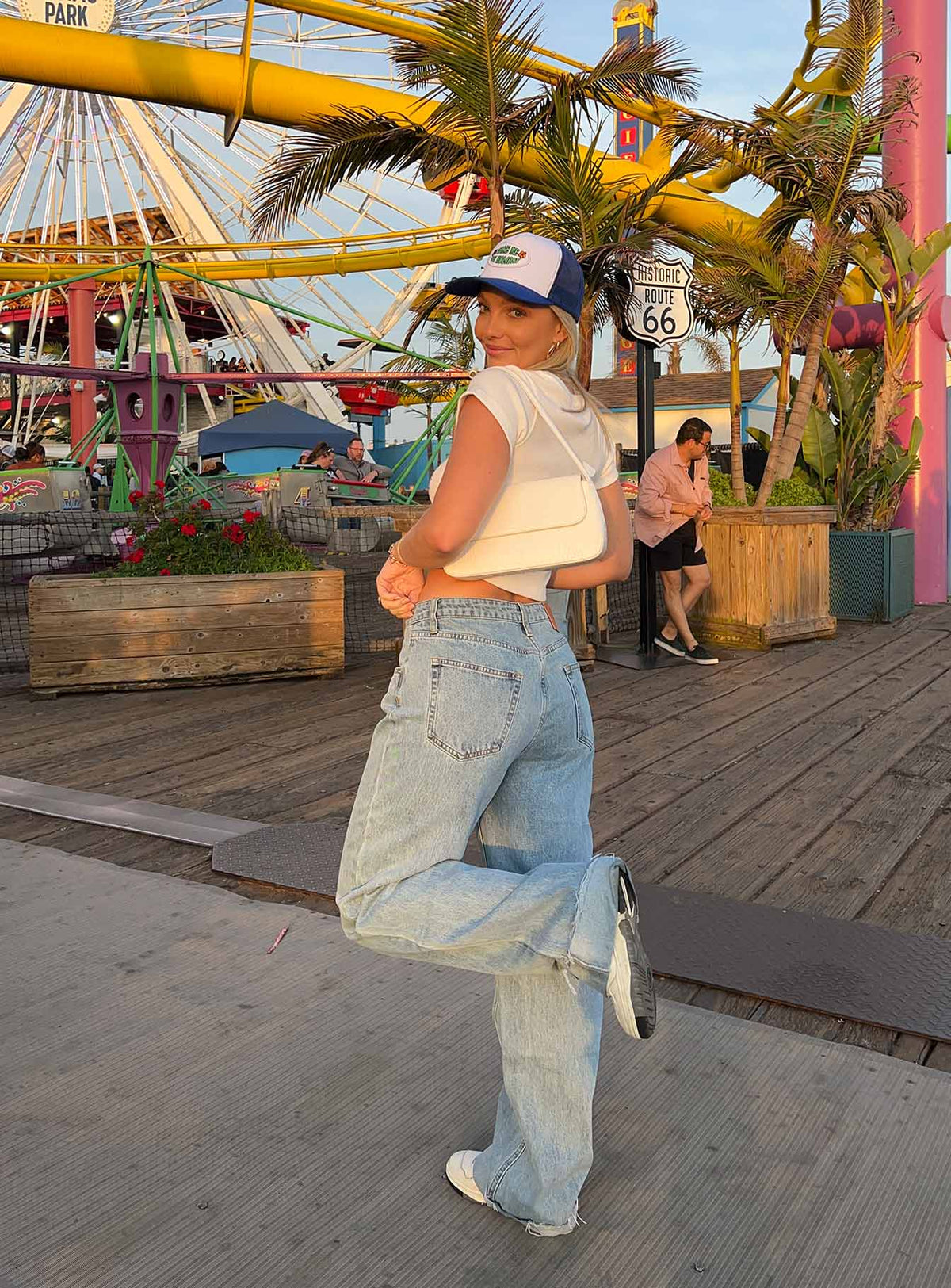 Ollie Mid Rise Straight Leg Jeans Mid Wash Denim
