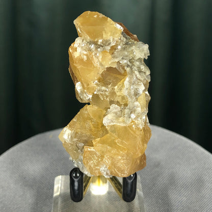 96g 5x3x3cm Orange Scheelite with Silver Muscovite from Mt. Xuebaoding,Sichuan,CHINA