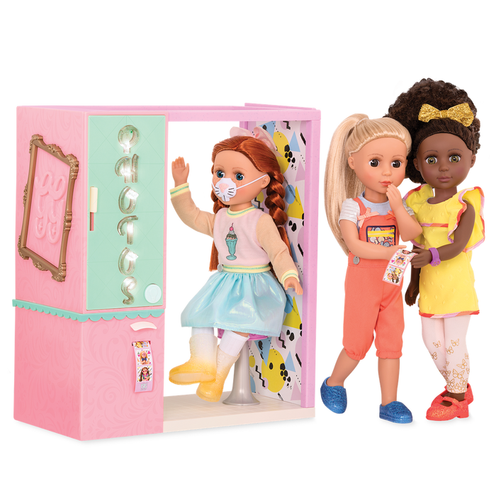 Toy photo booth